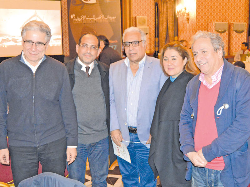 خلال المؤتمر الصحافي