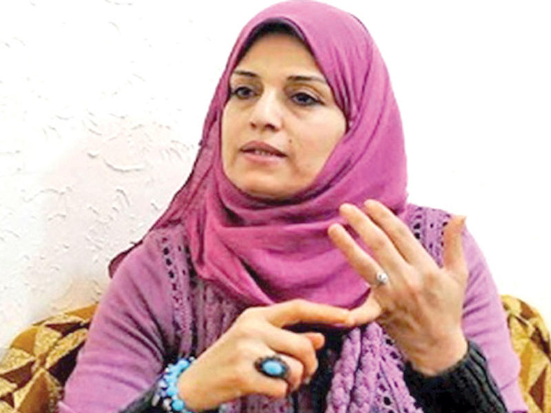  الناشطة السيناوية منى برهوم