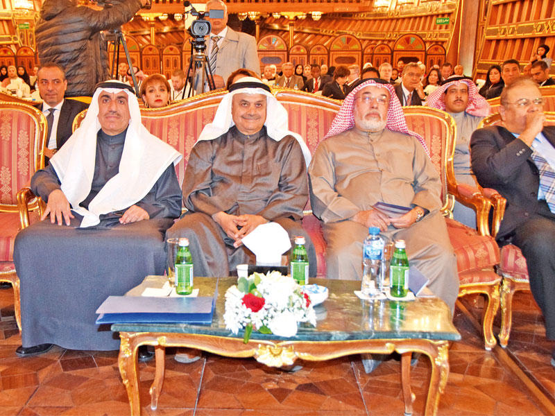 المطوع خلال المؤتمر