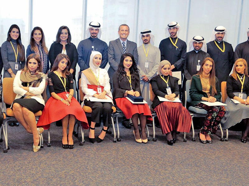 لقطة جماعية للخريجين