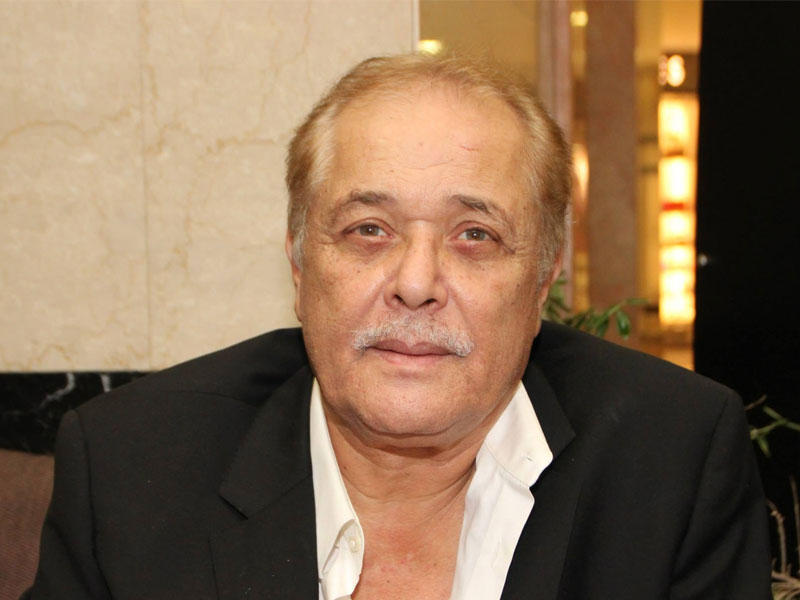 محمود عبد العزيزn