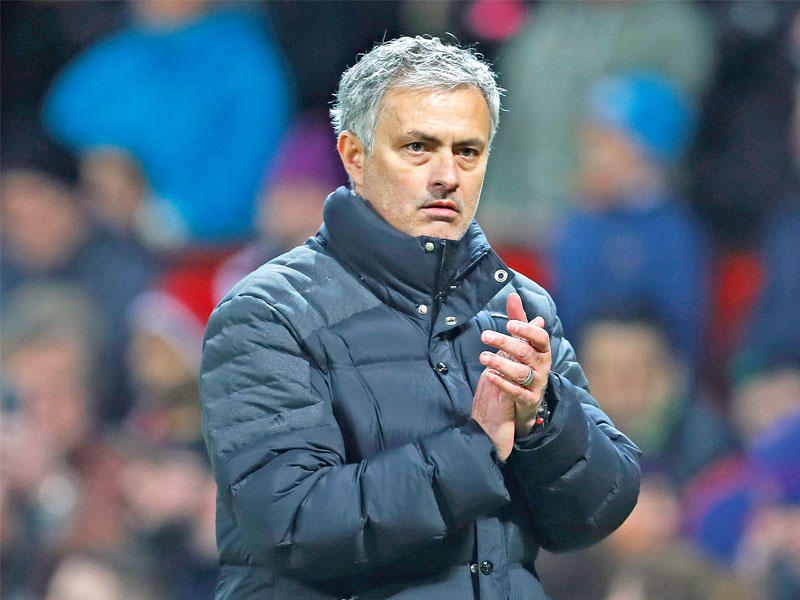 مدرب مانشستر يونايتد جوزيه مورينيو 