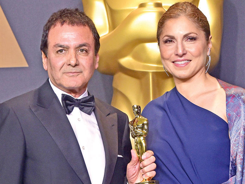 أنوشه أنصاري وفيروز نادري