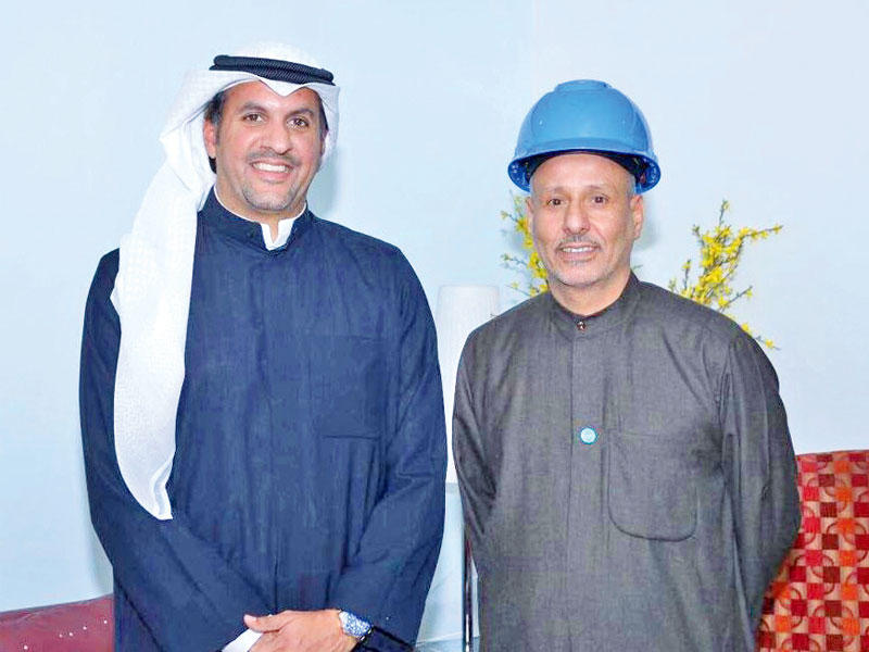 صالح المخلف (على اليمين) ومهند الصانع