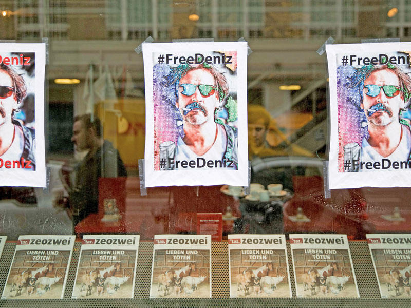 منشورات لقلب الحكم في تركيا 