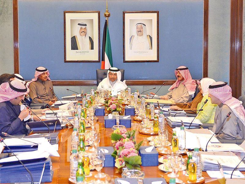 المبارك مترئساً اجتماع مجلس الوزراء الأسبوعي أمس