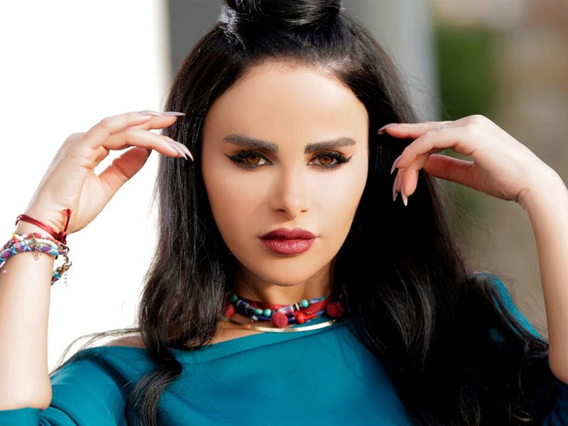 الفنانة اللبنانية ليال عبود