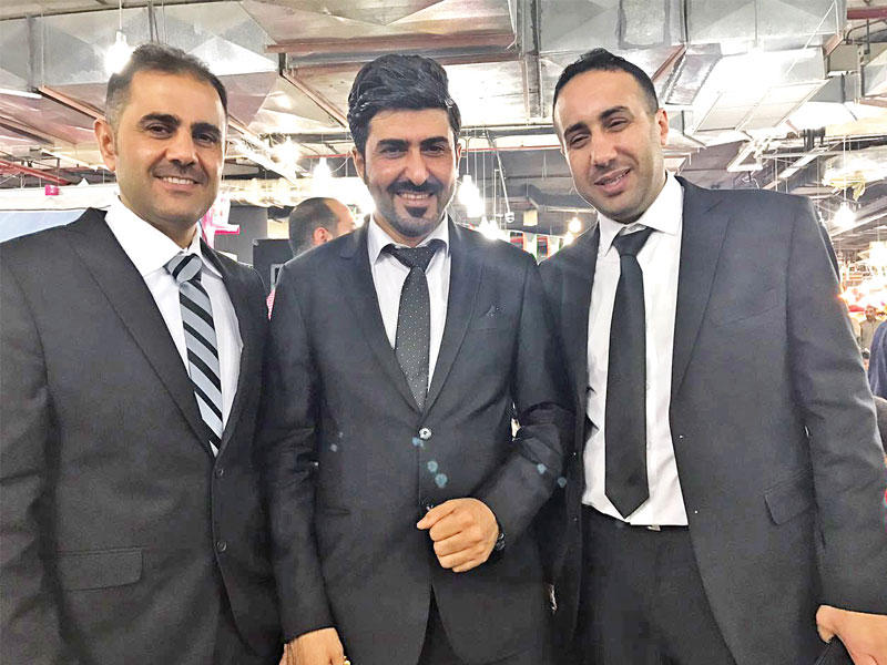 فؤاد الزعبي ووليد أبو غربي وماهر حكيم يشاركون الحضور الاحتفالات الوطنيةn