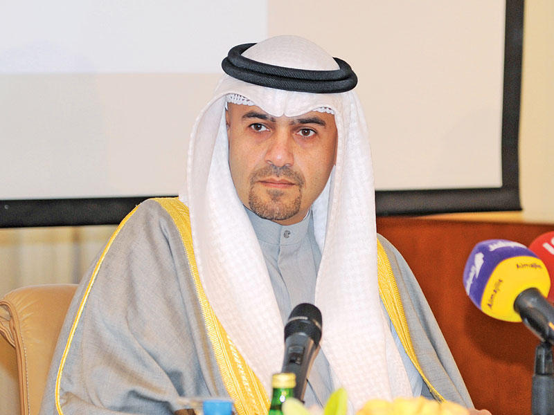 نائب رئيس الوزراء وزير المالية أنس الصالح