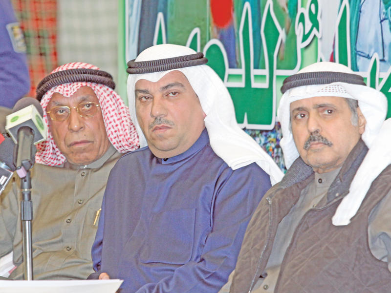 الكاظمي يتوسط المضف ومعرفي