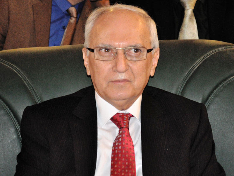  وزير المالية العراقي بالوكالة عبدالرزاق العيسى 