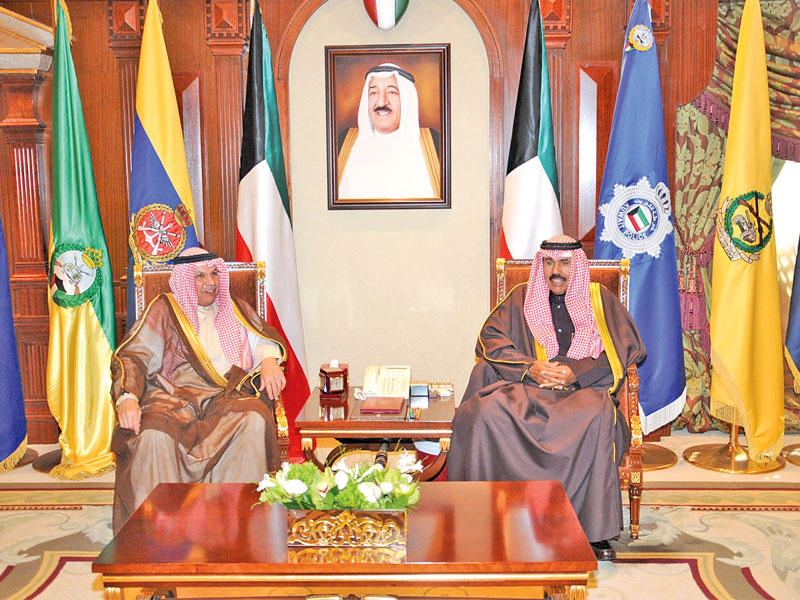 ولي العهد مستقبلا وزير الداخلية