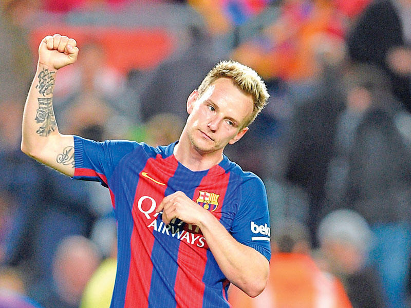 راكيتيتش لاعب وسط برشلونة