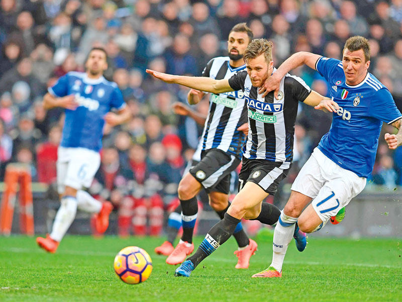 جانب من لقاء يوفنتوس وأودينيزي