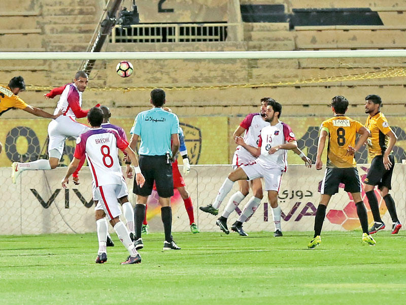 جانب من لقاء الكويت والقادسية (تصوير جورج ريجي)