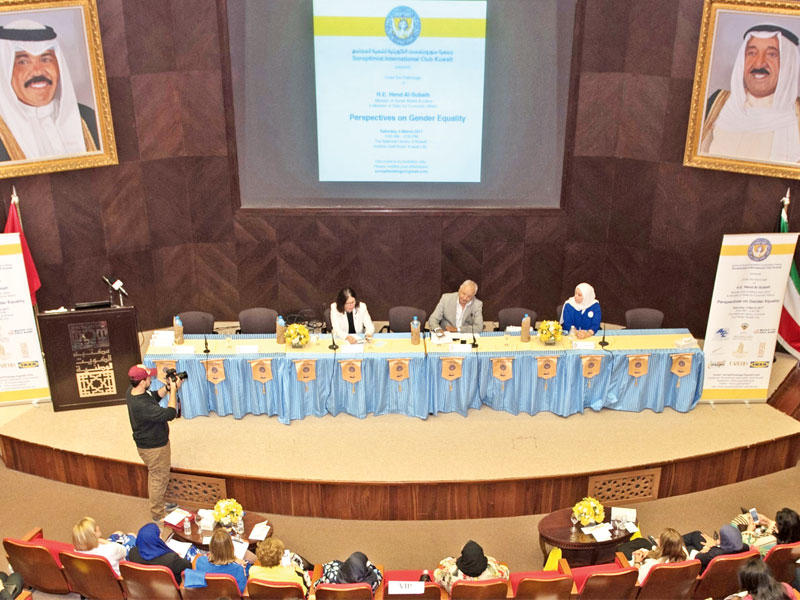 المتحدثون الدوليون والمحليون يناقشون دور المجتمع المدني في دعم الحكومات