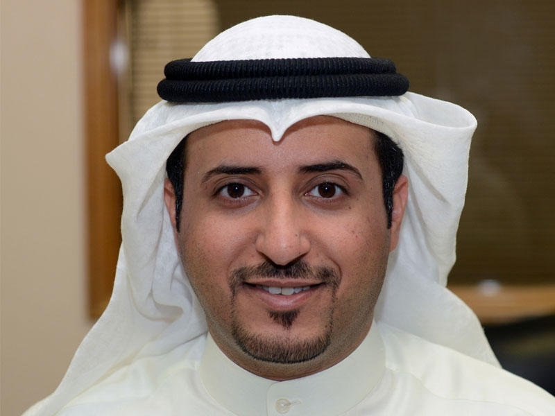 مراقب التنبؤات الجوية في إدارة الأرصاد الجوية عبدالعزيز القراوي