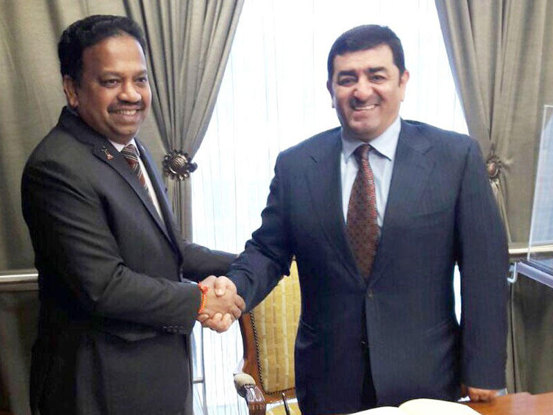 سفير دولة الكويت لدى ماليزيا سعد العسعوسي ورئيس مجلس الشيوخ الماليزي إس أي فيجنيسواران