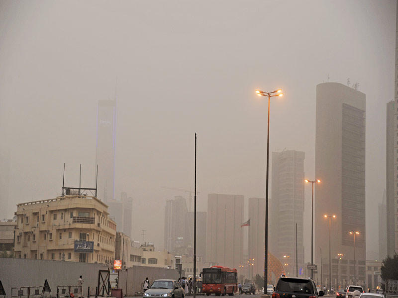 موجة الغبار كما بدت أمس