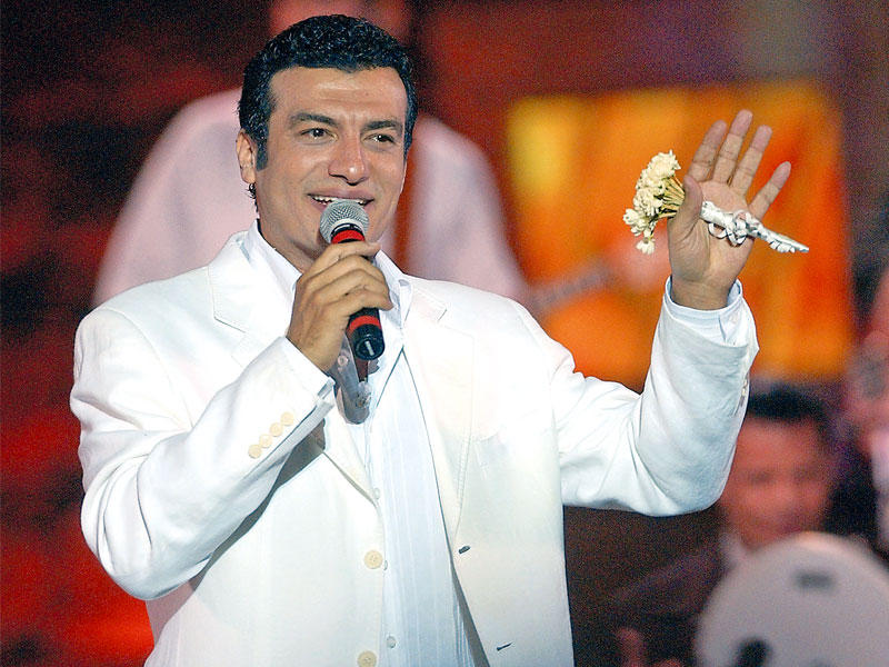 الفنان إيهاب توفيق 