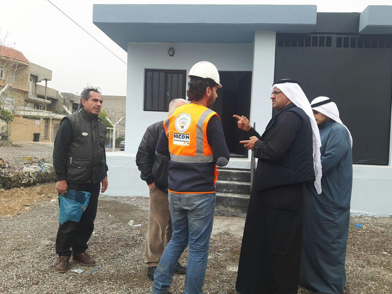  القنصل العام لدولة الكويت في اربيل د. عمر الكندري أثناء تفقده مشروع الآبار في اربيل