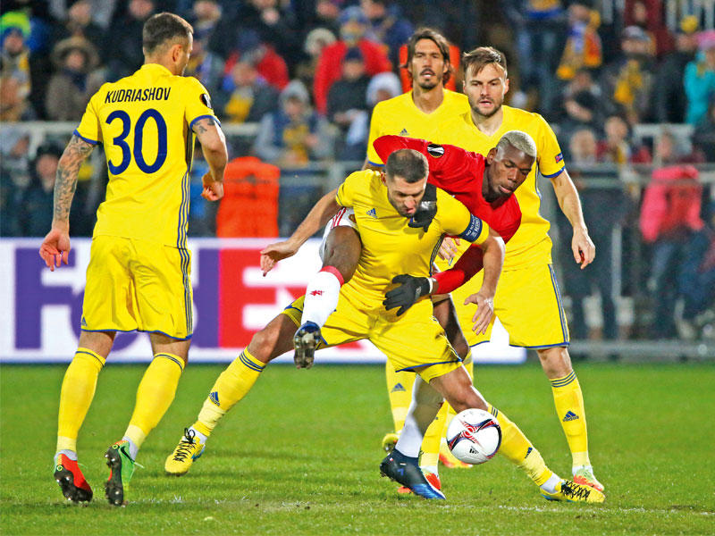 جانب من مباراة الذهاب بين مان يونايتد وروستوف