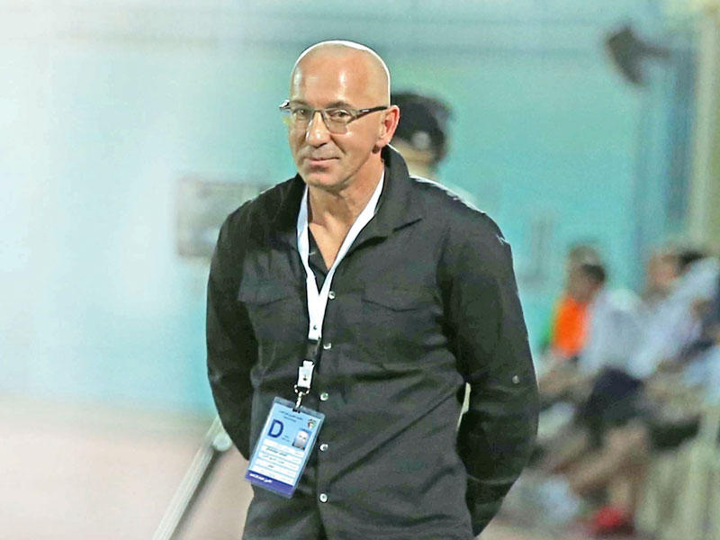 ألكسندر ديكسون مدرب فريق خيطان السابق