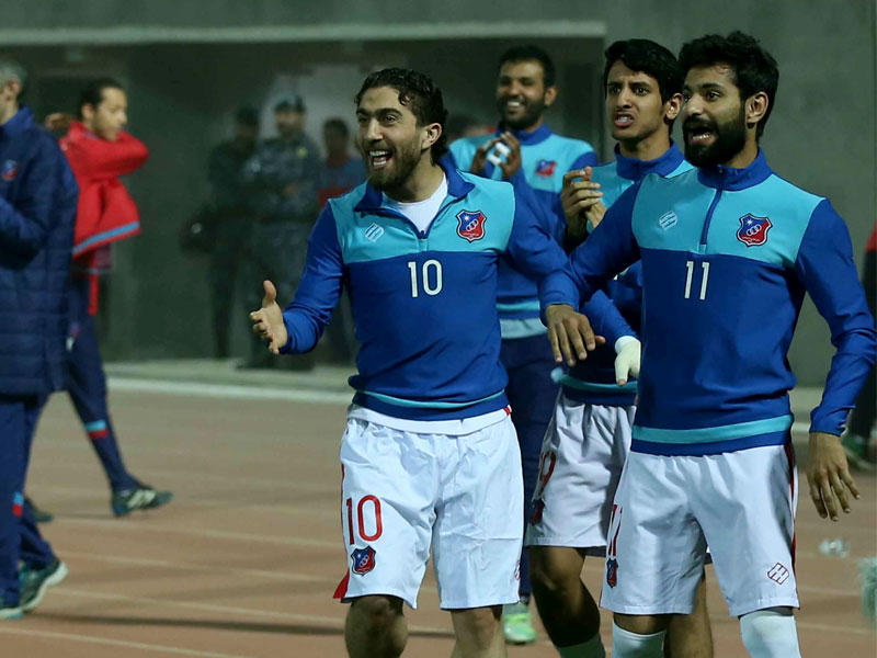 لاعبو نادي الكويت