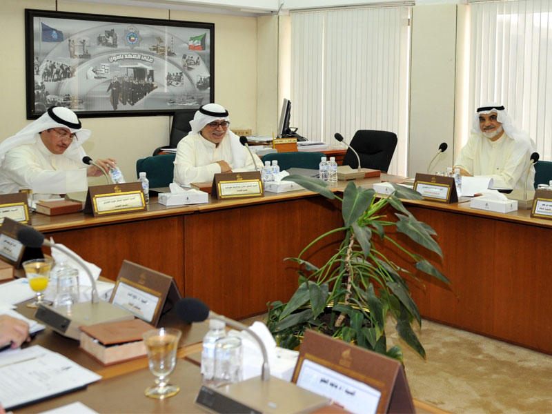 اجتماع سابق للجنة الداخلية والدفاع