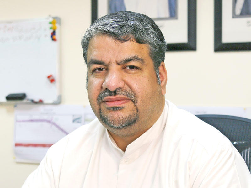 مدير مشروع إنشاء وإنجاز وصيانة الطرق والتقاطعات على الجزء الغربي من شارع جمال عبدالناصر، حسين ميرزا