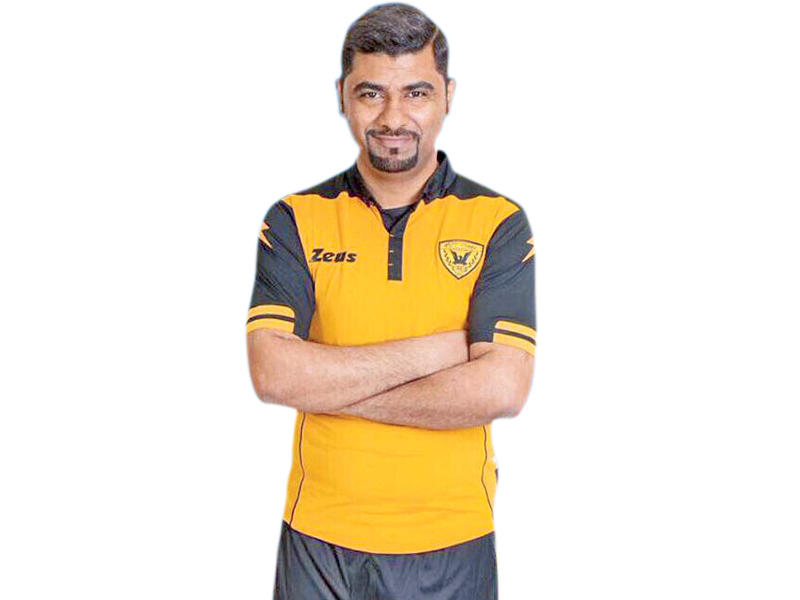  لاعب منتخب الكويت والأصفر السابق بدر الشمري