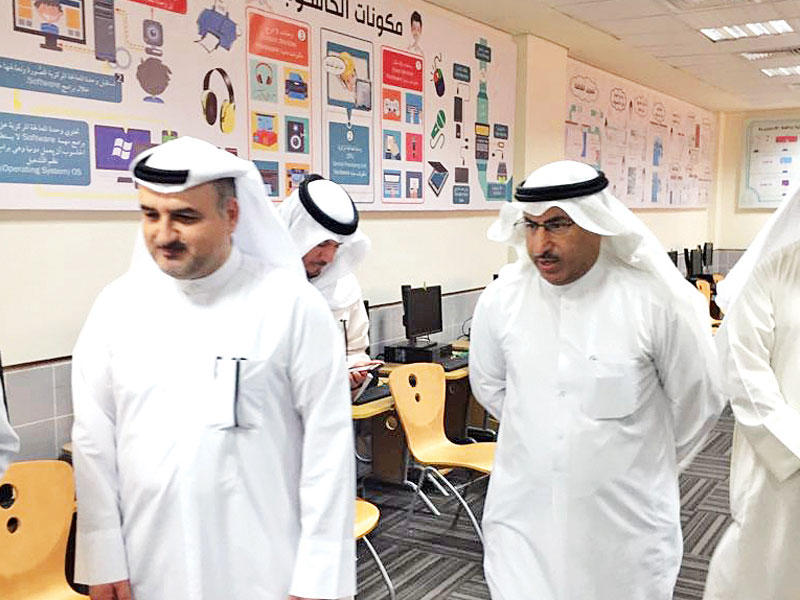 الفارس وكراشي في مدرسة «الغزالي» أمس