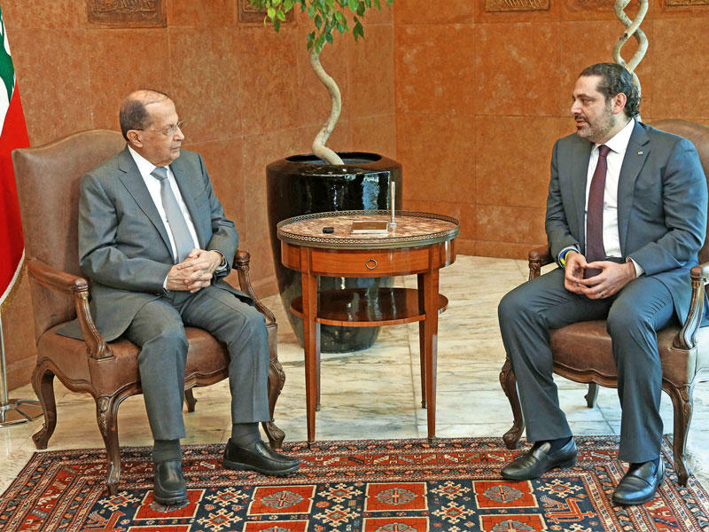 عون مستقبلاً الحريري أمس (دالاتي ونهرا)