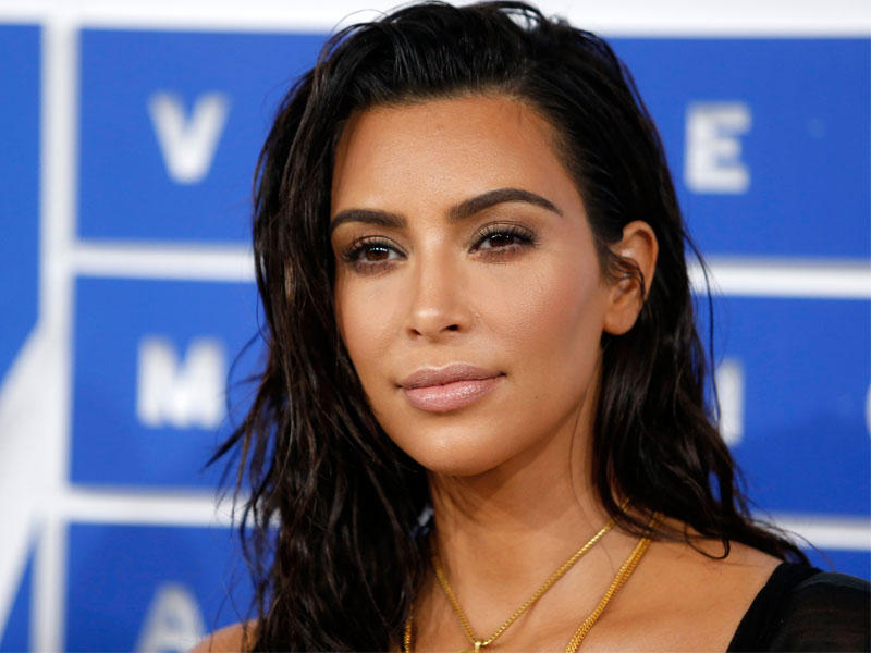  نجمة تلفزيون الواقع كيم كارداشيان