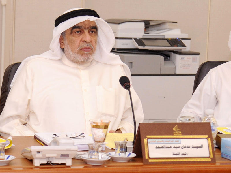 رئيس لجنة الميزانيات والحساب الختامي البرلمانية عدنان عبدالصمد