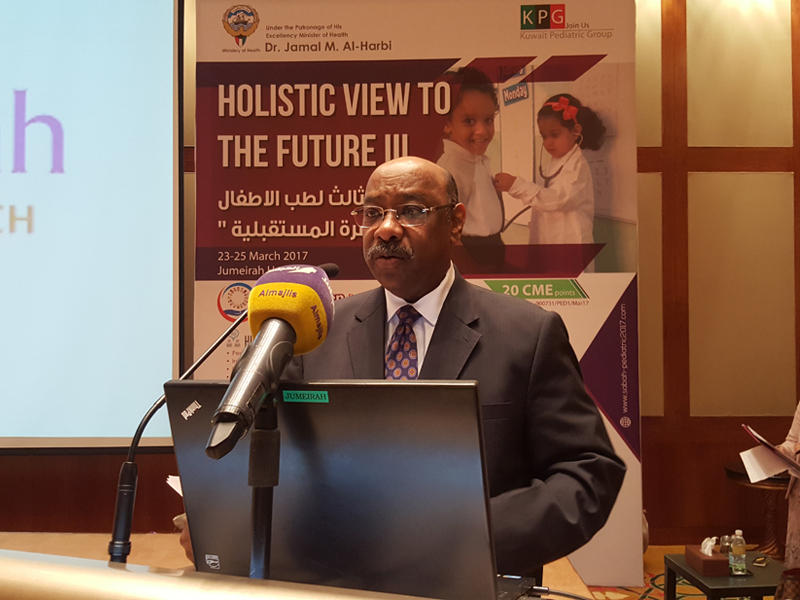  وكيل وزارة الصحة الكويتية المساعد لشؤون التخطيط والجودة الدكتور محمد الخشتي 