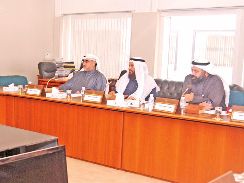 لجنة الظواهرالسلبية خلال اجتماعه سابق