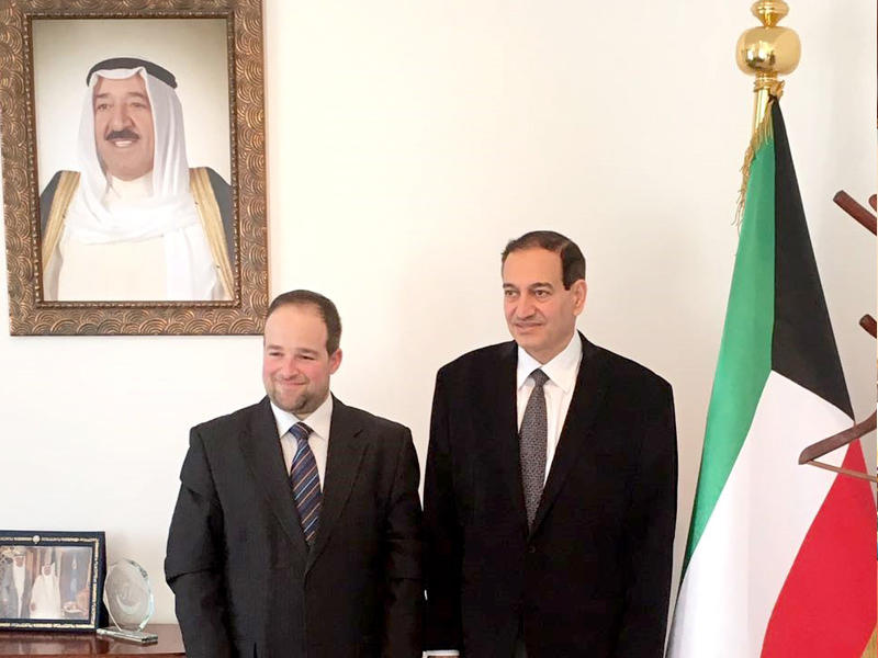  سفير الكويت لدى هنغاريا د. حمد بورحمه مع مدير البيت التجاري الهنغاري في الكويت توماش غالابوش