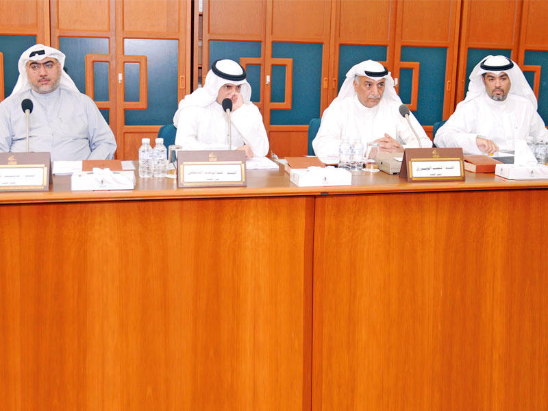 اجتماع سابق للجنة الأموال العامة