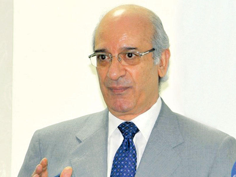  وزير الدولة لشؤون المتابعة البحريني محمد المطوع