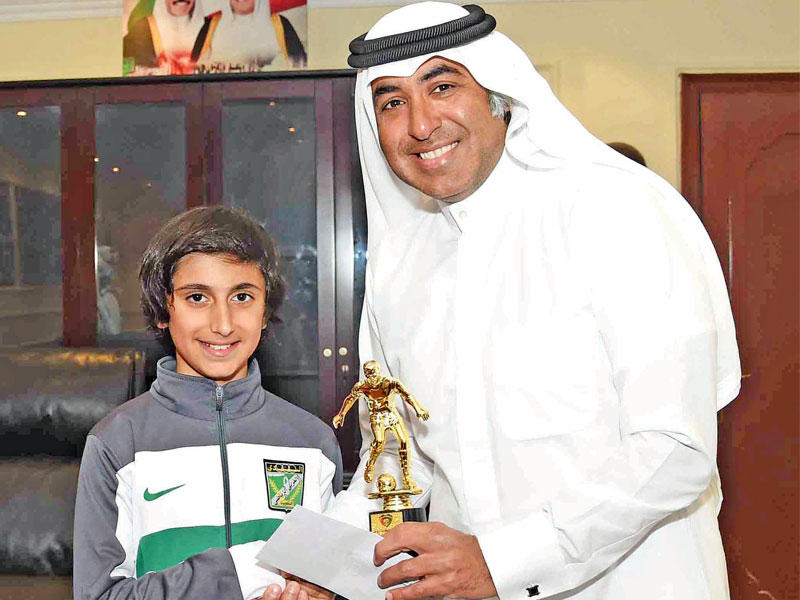 الحساوى يكرم صفر