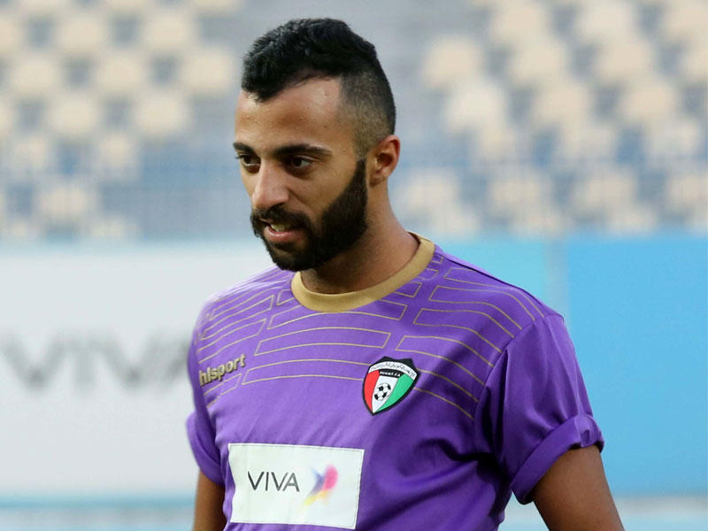  لاعب الفريق الأول لكرة القدم بنادي التضامن حمد أمان 