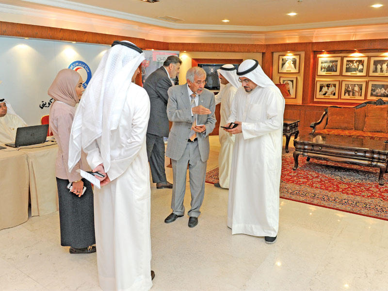 الساير خلال إطلاق حملة التبرعات لليمن أمس