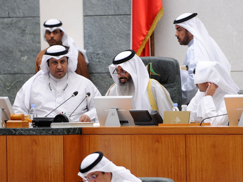 الدقباسي خلال الجلسة