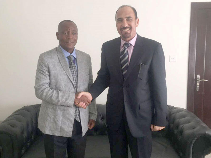 سفير دولة الكويت لدى جمهورية غانا محمد حسين الفيلكاوي يلتقي مع وزير التنمية للمجتمعات المسلمة بونيفيس ابوبكر صديق