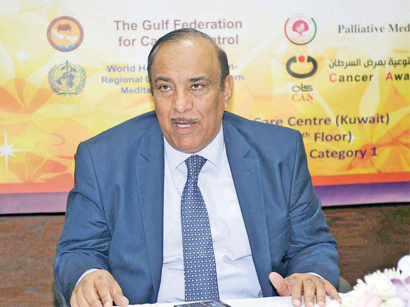 رئيس قسم العلاج الإشعاعي والأورام السرطانية بمركز الكويت لمكافحة السرطان د. خالد الصالح