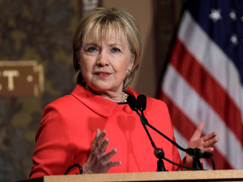 هيلاري كلينتون خلال حديثها في جامعة جورج تاون بواشنطن