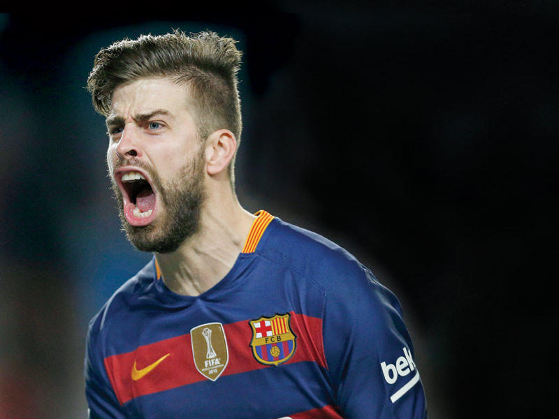  المدافع جيرارد بيكيه