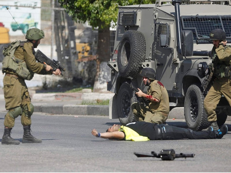 قتل الفلسطيني من الضفة الغربية المحتلة برصاص حرس الحدود الإسرائيلي