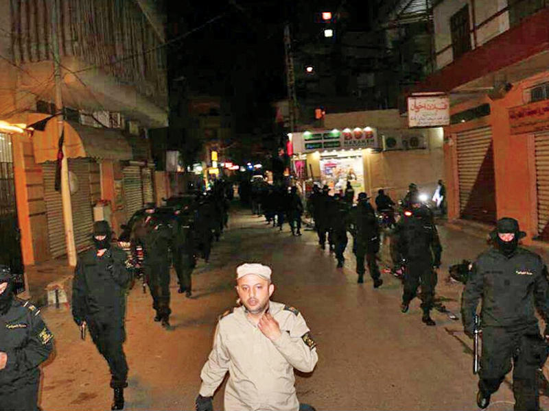 مقنعون من «حزب الله» ينتشرون في الضاحية مساء أمس الأول